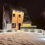 House On Poscienny Semesterbostad